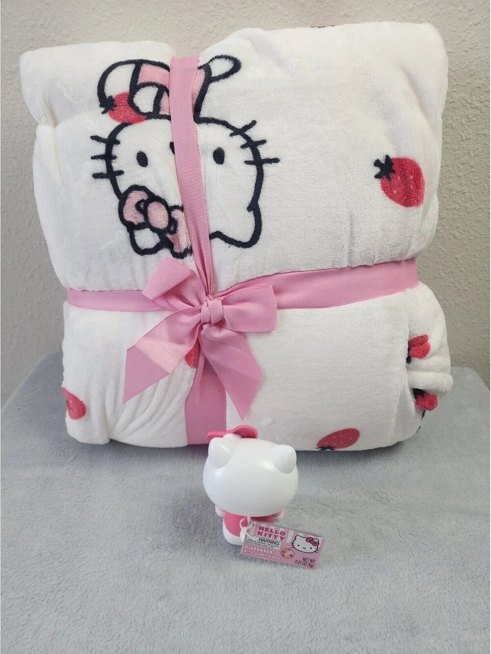 PINK Victorias Secret 🚨hello kitty